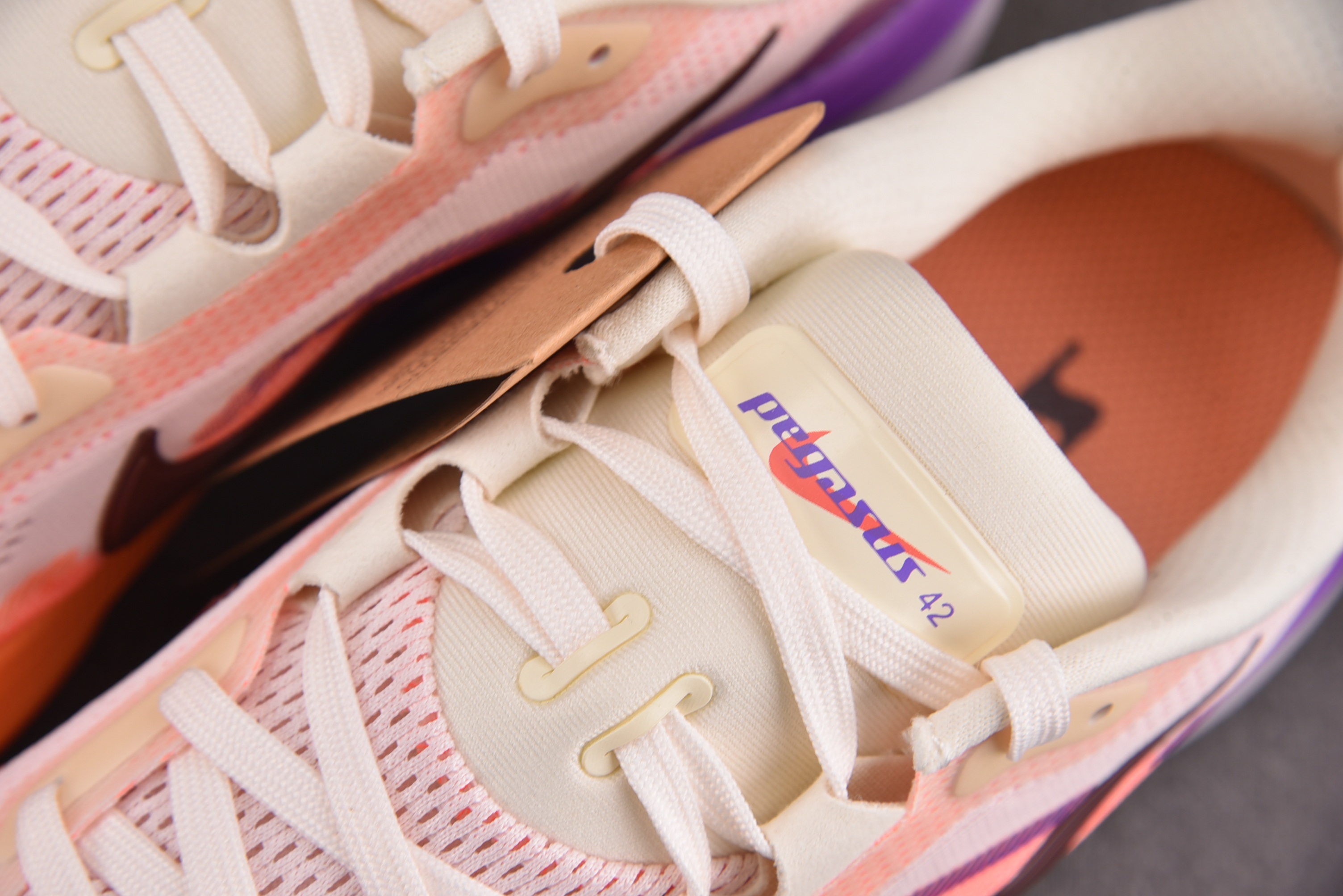 纯原 Air Zoom Pegasus 42 Orange Pulse Bright Violet (W