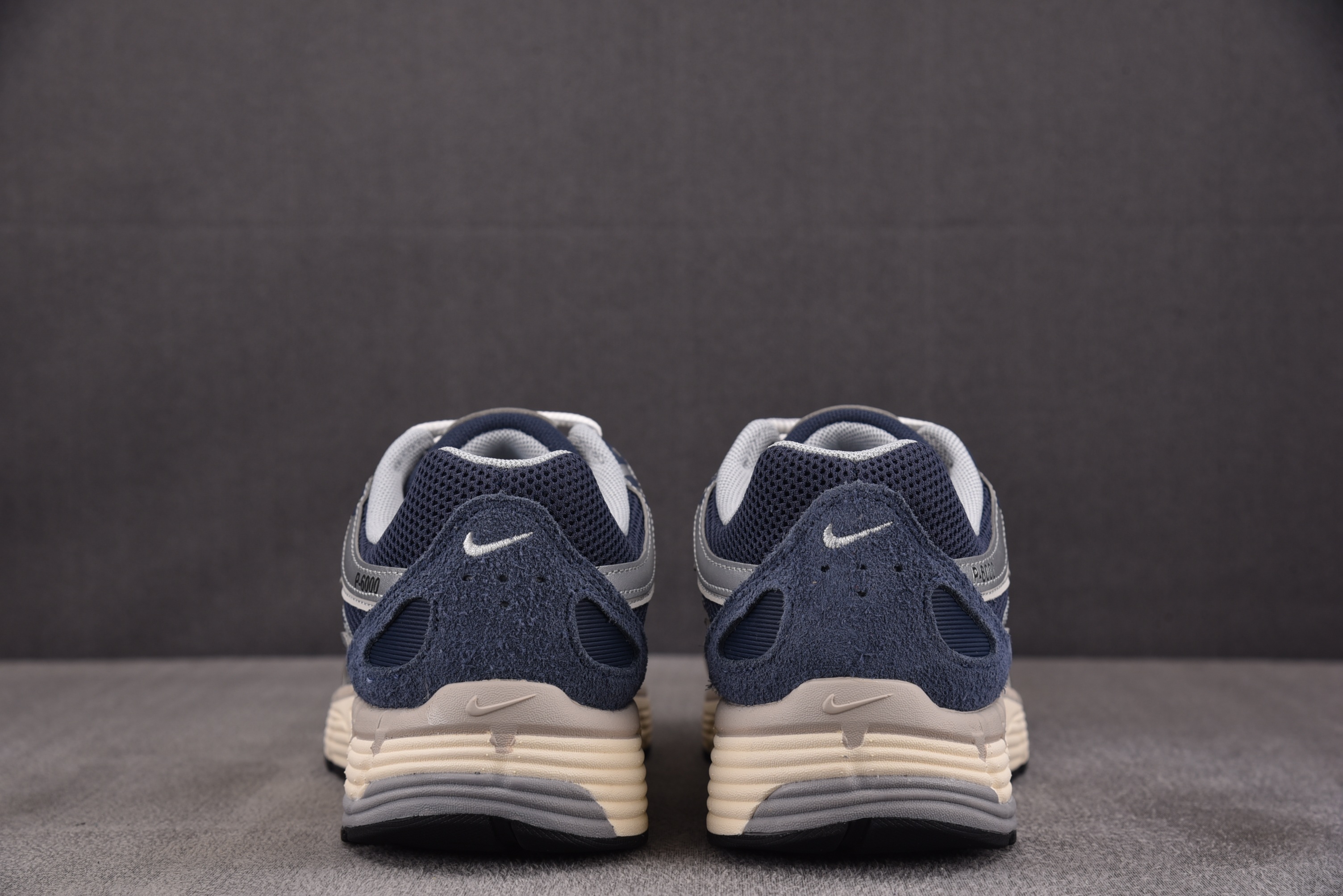纯原 NK P-6000 Thunder Blue Pale Ivory 雷霆蓝 IU7549-400 