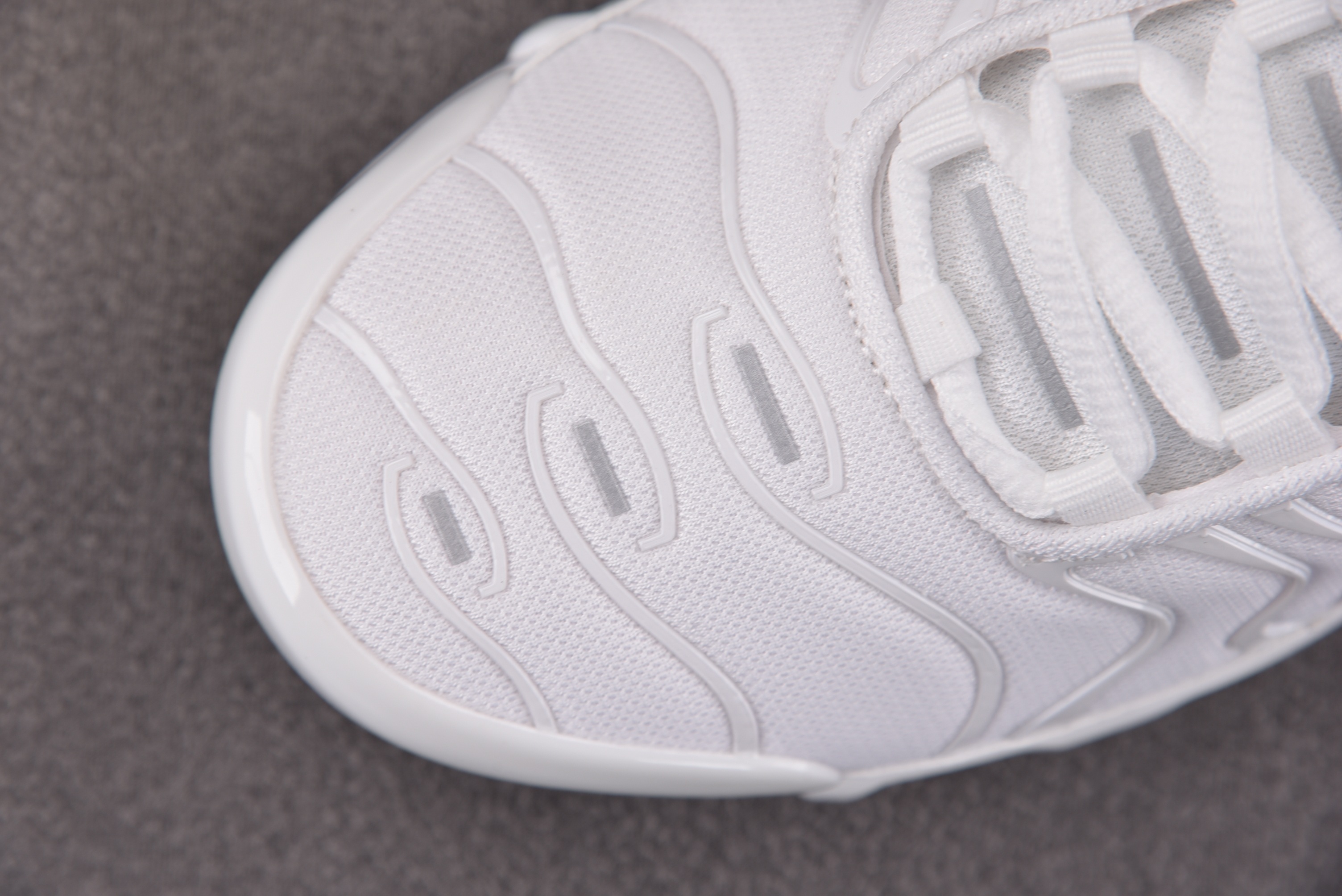纯原 Air Max Plus Supreme White 白色 DA1472-100 YZ001-13