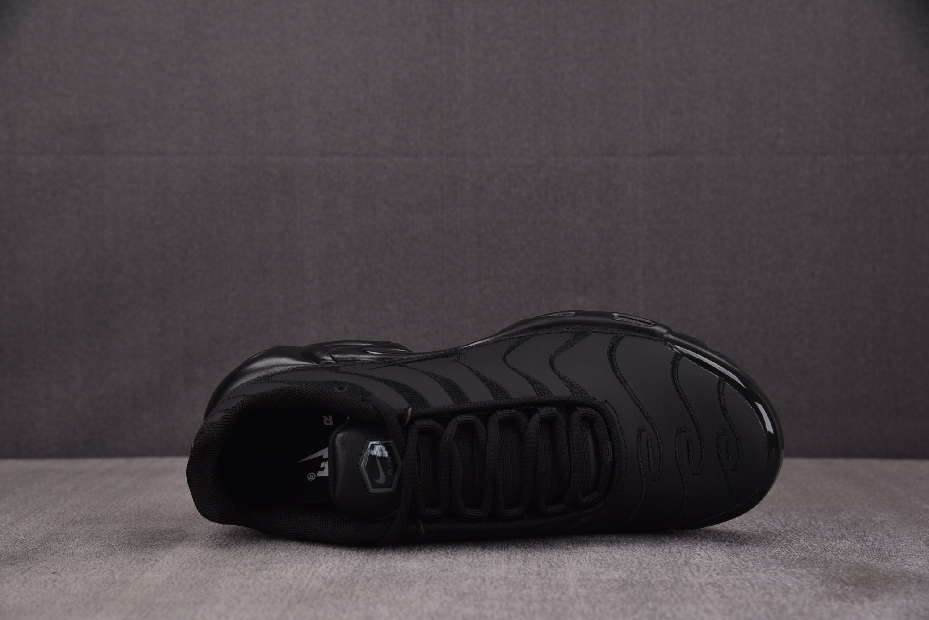 纯原 Air Max Plus Triple Black Leather 黑色 AJ2029-001 Y