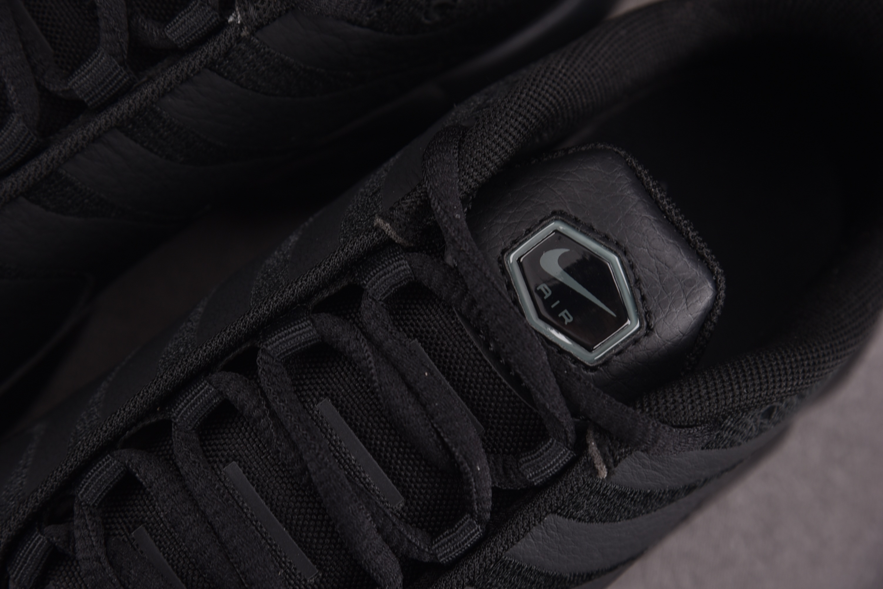 纯原 Air Max Plus Triple Black Leather 黑色 AJ2029-001 Y