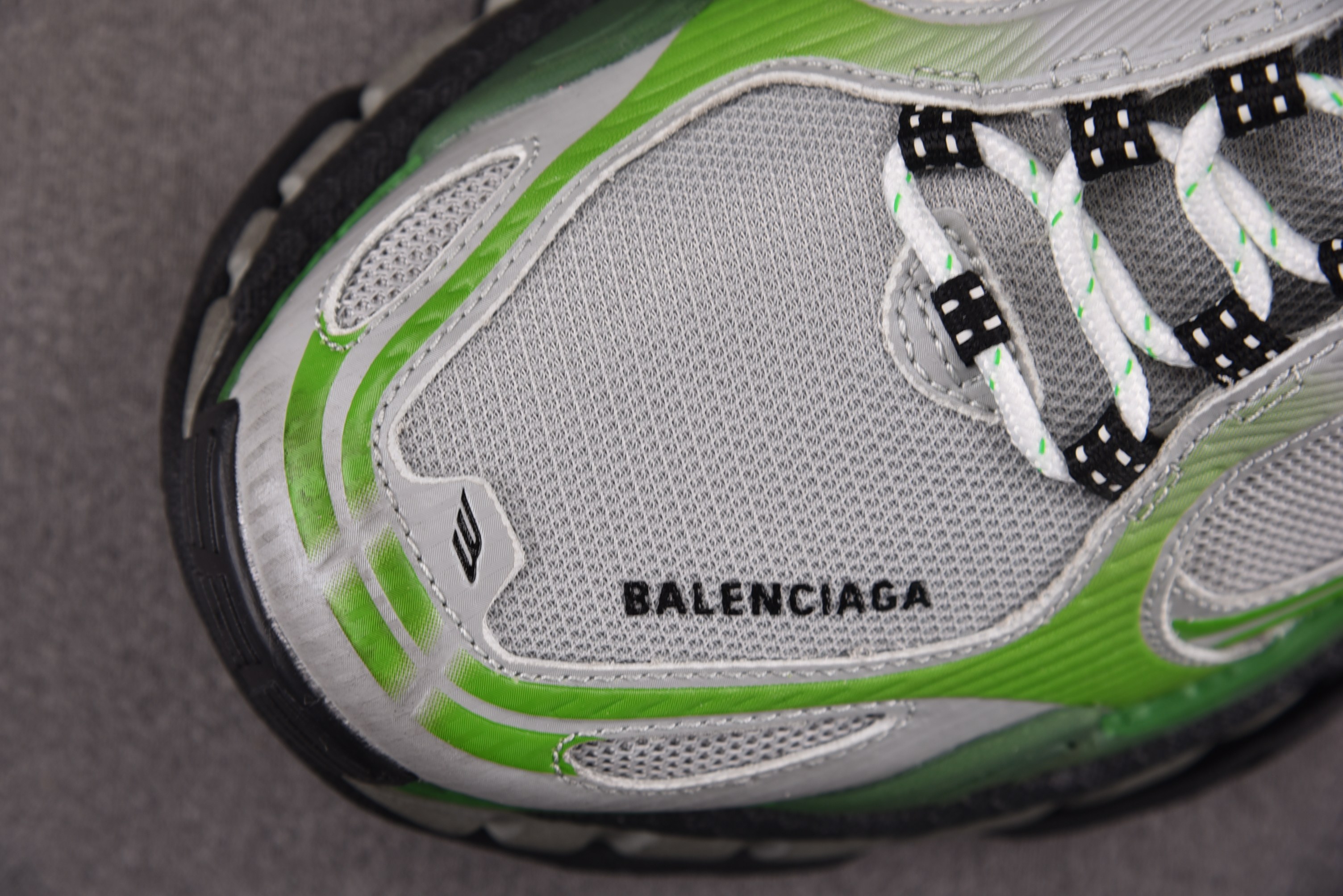 纯原 Balenciaga巴黎世家24代 Triple S .2  灰绿 YZ001-235-46