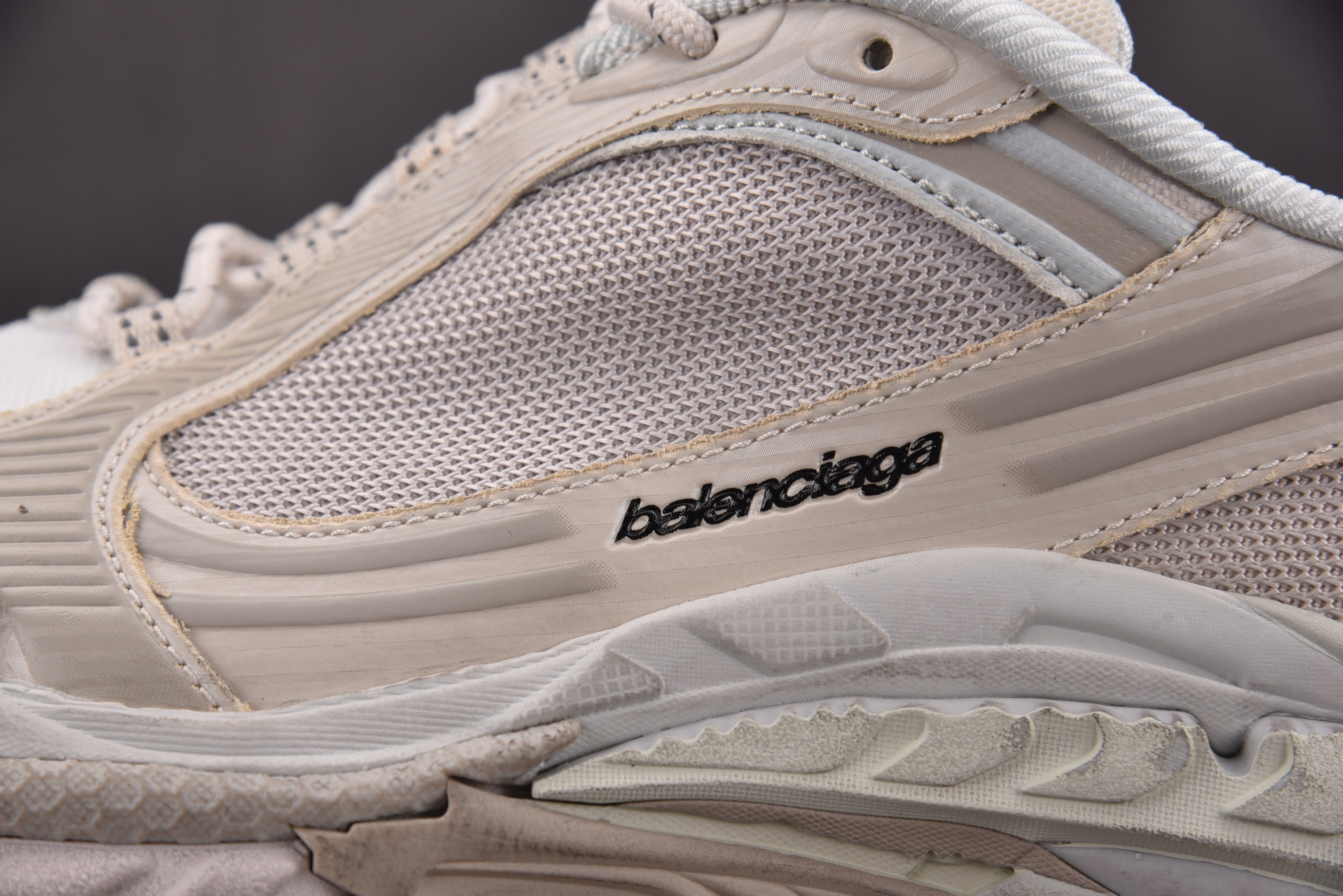 纯原 Balenciaga巴黎世家24代 Triple S .2  米色 YZ001-235-46