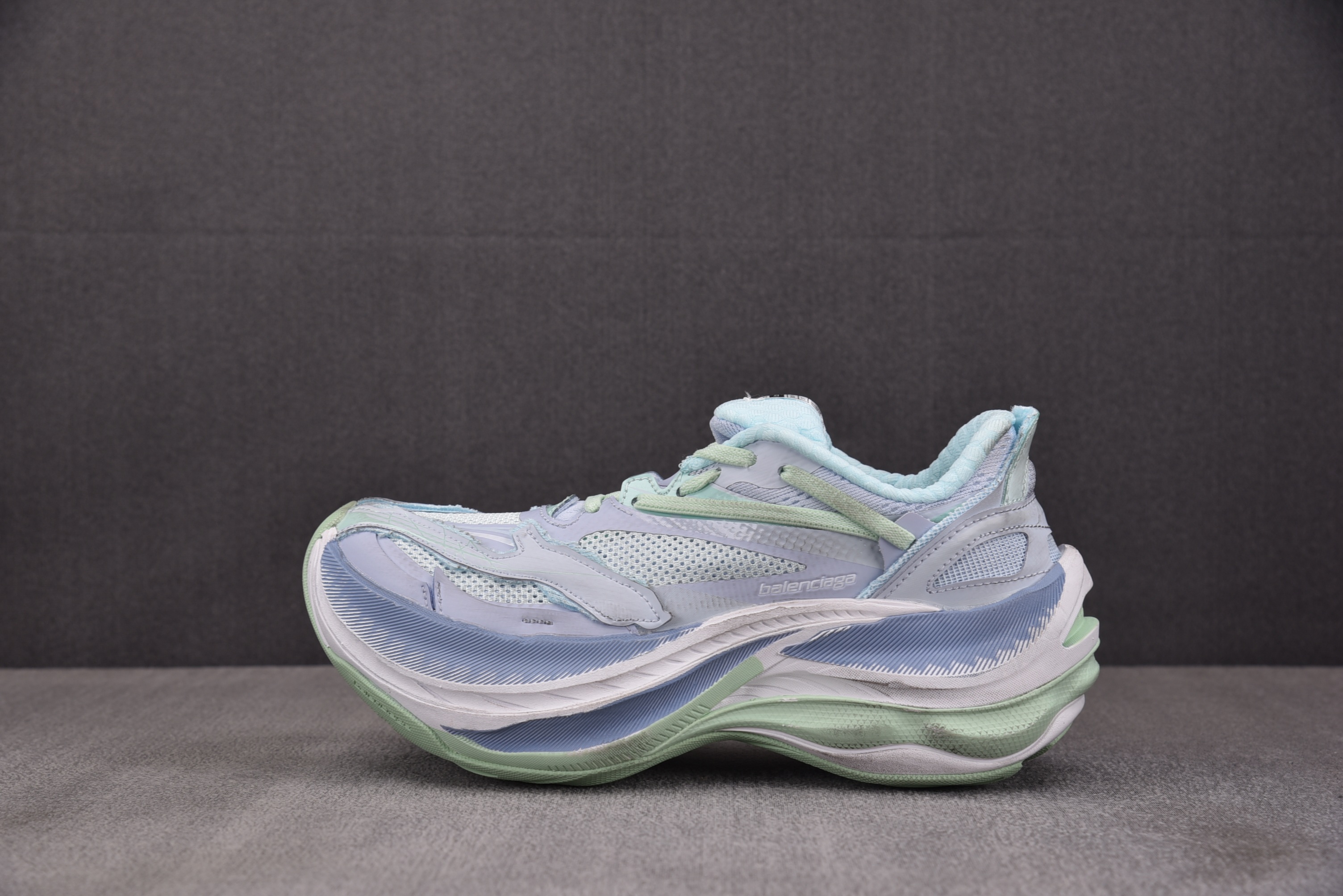 纯原 Balenciaga巴黎世家26代 Jet 压纹印花 蓝灰绿 YZ001-235-46