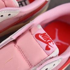 纯原 Air Jordan 1 Retro Low OG SP Travis Scott Shy Pin 纯原 Air Jordan 1 Retro Low OG SP Travis Scott Shy Pin