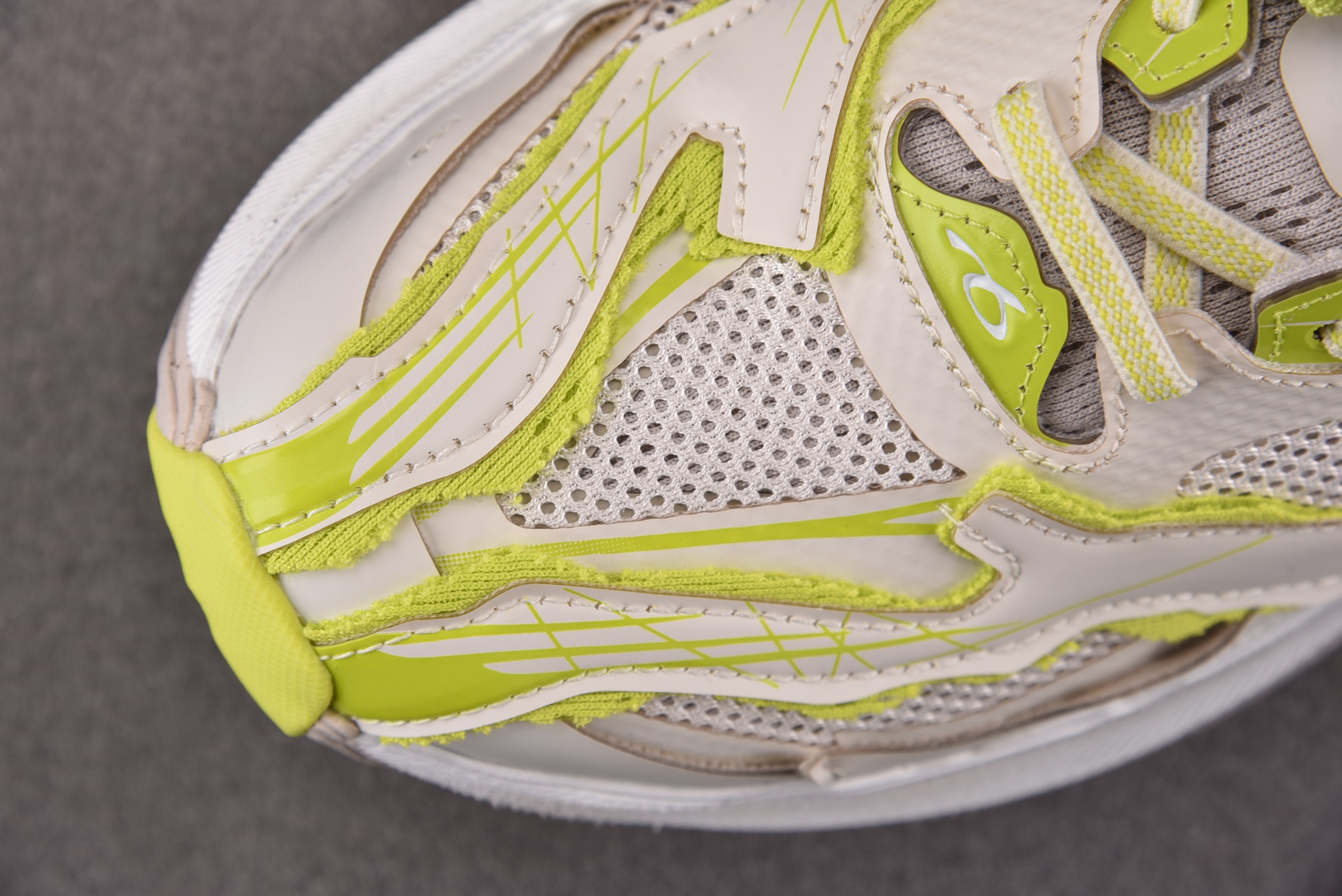 纯原 Balenciaga巴黎世家26代 Jet 压纹印花 黄橙 YZ018-535-46