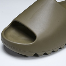 纯原 AD originals Yeezy Slide FV8425 #YZ005US4=36-37 U 纯原 AD originals Yeezy Slide FV8425 #YZ005US4=36-37 U
