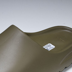 纯原 AD originals Yeezy Slide FV8425 #YZ005US4=36-37 U 纯原 AD originals Yeezy Slide FV8425 #YZ005US4=36-37 U