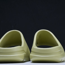 纯原 AD originals Yeezy Slide FX0494 #YZ005US4=36-37 U 纯原 AD originals Yeezy Slide FX0494 #YZ005US4=36-37 U
