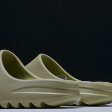 纯原 AD originals Yeezy Slide FX0494 #YZ005US4=36-37 U 纯原 AD originals Yeezy Slide FX0494 #YZ005US4=36-37 U