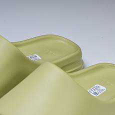 纯原 AD originals Yeezy Slide FX0494 #YZ005US4=36-37 U 纯原 AD originals Yeezy Slide FX0494 #YZ005US4=36-37 U