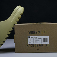 纯原 AD originals Yeezy Slide FX0494 #YZ005US4=36-37 U 纯原 AD originals Yeezy Slide FX0494 #YZ005US4=36-37 U
