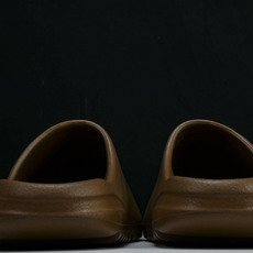 纯原 AD originals Yeezy Slide FZ5896 #YZ005US4=36-37 U 纯原 AD originals Yeezy Slide FZ5896 #YZ005US4=36-37 U