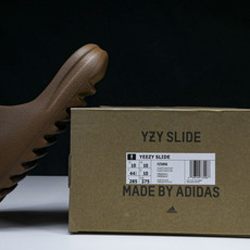 纯原 AD originals Yeezy Slide FZ5896 #YZ005US4=36-37 U 纯原 AD originals Yeezy Slide FZ5896 #YZ005US4=36-37 U