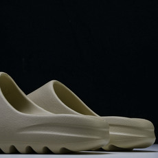纯原 AD originals Yeezy Slide FZ5897 #YZ005US4=36-37 U 纯原 AD originals Yeezy Slide FZ5897 #YZ005US4=36-37 U