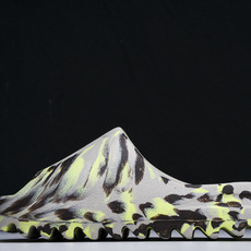 纯原 AD originals Yeezy Slide FZ5899 #YZ005US4=36-37 U 纯原 AD originals Yeezy Slide FZ5899 #YZ005US4=36-37 U