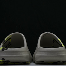 纯原 AD originals Yeezy Slide FZ5899 #YZ005US4=36-37 U 纯原 AD originals Yeezy Slide FZ5899 #YZ005US4=36-37 U