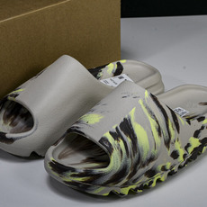 纯原 AD originals Yeezy Slide FZ5899 #YZ005US4=36-37 U 纯原 AD originals Yeezy Slide FZ5899 #YZ005US4=36-37 U