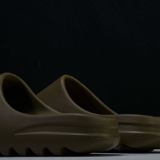 纯原 AD originals Yeezy Slide G55492 #YZ005US4=36-37 U 纯原 AD originals Yeezy Slide G55492 #YZ005US4=36-37 U