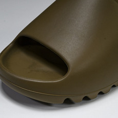 纯原 AD originals Yeezy Slide G55492 #YZ005US4=36-37 U 纯原 AD originals Yeezy Slide G55492 #YZ005US4=36-37 U