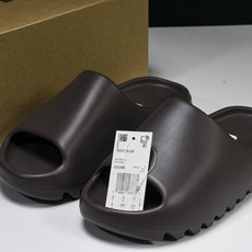 纯原 AD originals Yeezy Slide G55495 #YZ005US4=36-37 U 纯原 AD originals Yeezy Slide G55495 #YZ005US4=36-37 U