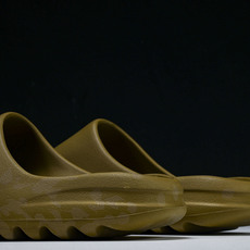 纯原 AD originals Yeezy Slide GW1931 #YZ005US4=36-37 U 纯原 AD originals Yeezy Slide GW1931 #YZ005US4=36-37 U