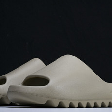 纯原 AD originals Yeezy Slide GW1934 #YZ005US4=36-37 U 纯原 AD originals Yeezy Slide GW1934 #YZ005US4=36-37 U