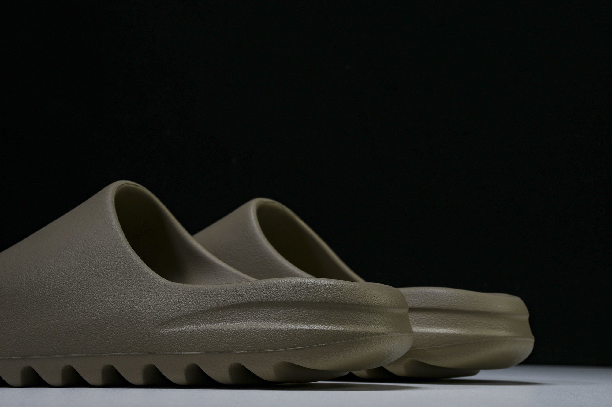 纯原 AD originals Yeezy Slide GW1934 #YZ005US4=36-37 U 纯原 AD originals Yeezy Slide GW1934 #YZ005US4=36-37 U