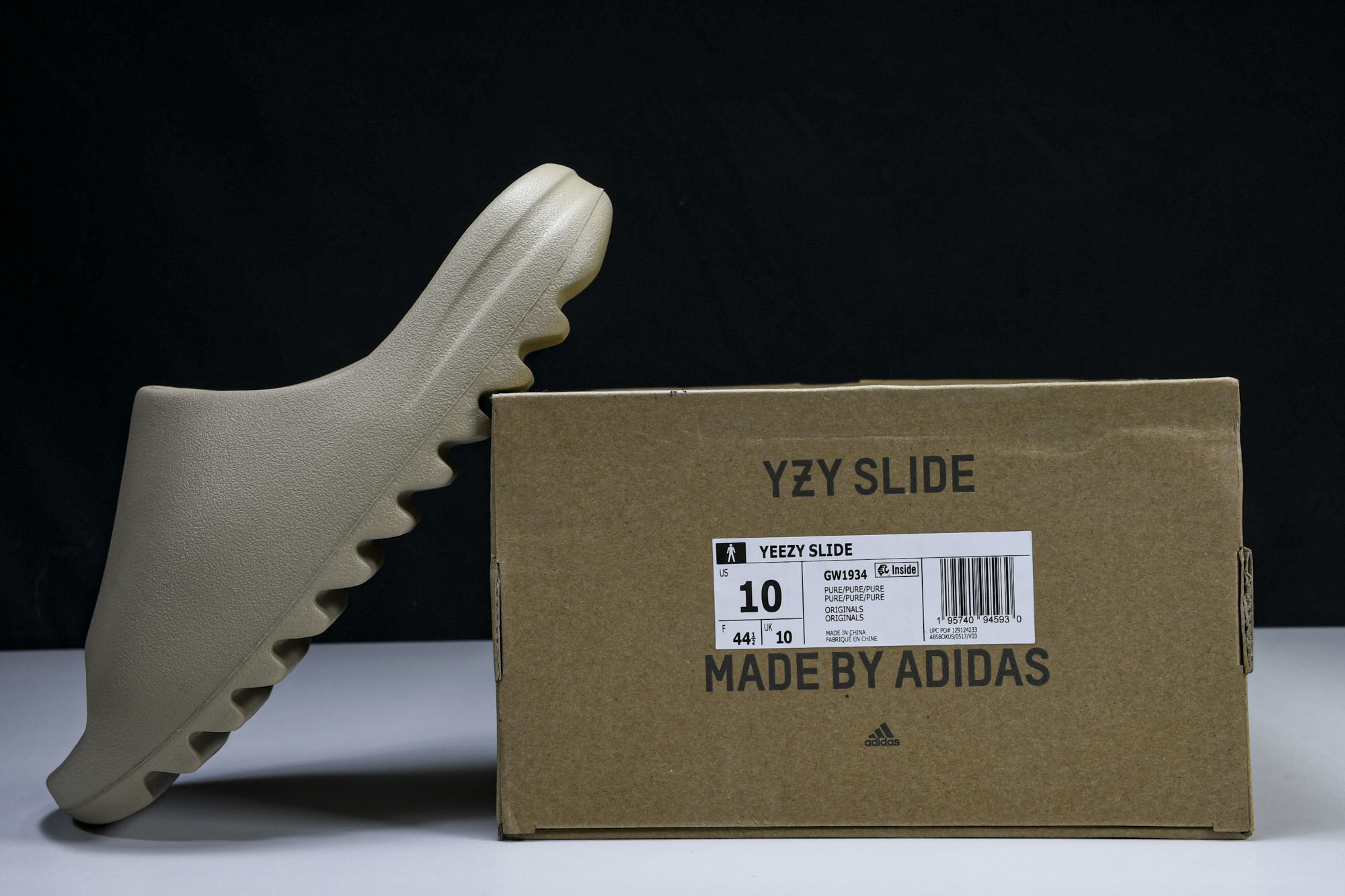 纯原 AD originals Yeezy Slide GW1934 #YZ005US4=36-37 U 纯原 AD originals Yeezy Slide GW1934 #YZ005US4=36-37 U