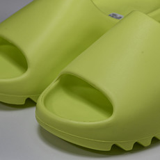 纯原 AD originals Yeezy Slide GX6138 #YZ005US4=36-37 U 纯原 AD originals Yeezy Slide GX6138 #YZ005US4=36-37 U