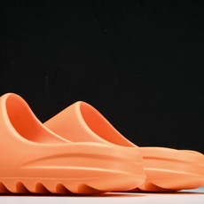 纯原 AD originals Yeezy Slide GZ0953 #YZ005US4=36-37 U 纯原 AD originals Yeezy Slide GZ0953 #YZ005US4=36-37 U