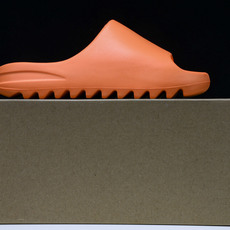 纯原 AD originals Yeezy Slide GZ0953 #YZ005US4=36-37 U 纯原 AD originals Yeezy Slide GZ0953 #YZ005US4=36-37 U