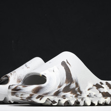 纯原 AD originals Yeezy Slide GZ5553 #YZ005US4=36-37 U 纯原 AD originals Yeezy Slide GZ5553 #YZ005US4=36-37 U