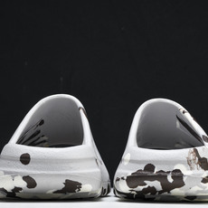 纯原 AD originals Yeezy Slide GZ5553 #YZ005US4=36-37 U 纯原 AD originals Yeezy Slide GZ5553 #YZ005US4=36-37 U