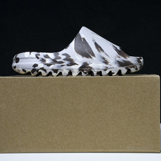 纯原 AD originals Yeezy Slide GZ5553 #YZ005US4=36-37 U 纯原 AD originals Yeezy Slide GZ5553 #YZ005US4=36-37 U
