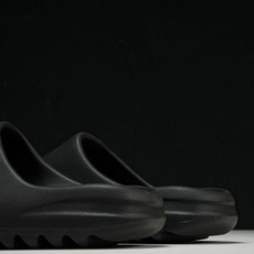纯原 AD originals Yeezy Slide HQ6448 #YZ005US4=36-37 U 纯原 AD originals Yeezy Slide HQ6448 #YZ005US4=36-37 U