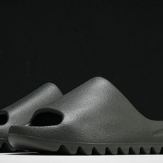 纯原 AD originals Yeezy Slide ID2350 #YZ005US4=36-37 U 纯原 AD originals Yeezy Slide ID2350 #YZ005US4=36-37 U