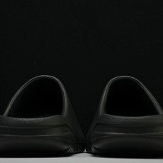 纯原 AD originals Yeezy Slide ID2350 #YZ005US4=36-37 U 纯原 AD originals Yeezy Slide ID2350 #YZ005US4=36-37 U