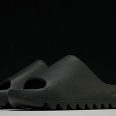 纯原 AD originals Yeezy Slide ID4132 #YZ005US4=36-37 U 纯原 AD originals Yeezy Slide ID4132 #YZ005US4=36-37 U