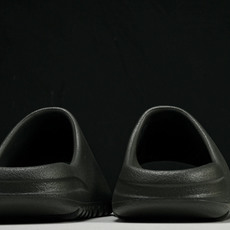 纯原 AD originals Yeezy Slide ID4132 #YZ005US4=36-37 U 纯原 AD originals Yeezy Slide ID4132 #YZ005US4=36-37 U