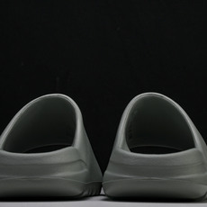 纯原 AD originals Yeezy Slide ID5480 #YZ005US4=36-37 U 纯原 AD originals Yeezy Slide ID5480 #YZ005US4=36-37 U