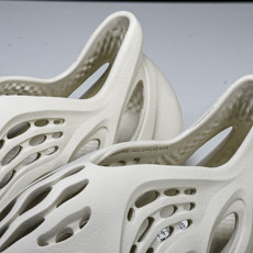 纯原 AD originas Yeezy roam Runner G55486 #YZ005US4=36 纯原 AD originas Yeezy roam Runner G55486 #YZ005US4=36