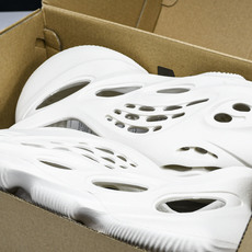 纯原 AD originas Yeezy roam Runner G55486 #YZ005US4=36 纯原 AD originas Yeezy roam Runner G55486 #YZ005US4=36