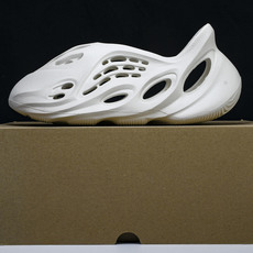 纯原 AD originas Yeezy roam Runner G55486 #YZ005US4=36 纯原 AD originas Yeezy roam Runner G55486 #YZ005US4=36