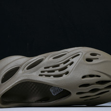 纯原 AD originas Yeezy roam Runner GV6774 #YZ005US4=36 纯原 AD originas Yeezy roam Runner GV6774 #YZ005US4=36
