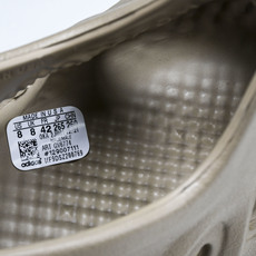 纯原 AD originas Yeezy roam Runner GV6774 #YZ005US4=36 纯原 AD originas Yeezy roam Runner GV6774 #YZ005US4=36