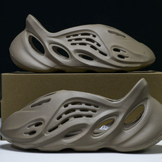 纯原 AD originas Yeezy roam Runner GV6774 #YZ005US4=36 纯原 AD originas Yeezy roam Runner GV6774 #YZ005US4=36