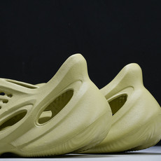 纯原 AD originas Yeezy roam Runner GV6775 #YZ005US4=36 纯原 AD originas Yeezy roam Runner GV6775 #YZ005US4=36