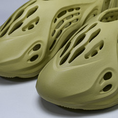 纯原 AD originas Yeezy roam Runner GV6775 #YZ005US4=36 纯原 AD originas Yeezy roam Runner GV6775 #YZ005US4=36
