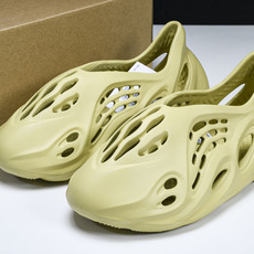 纯原 AD originas Yeezy roam Runner GV6775 #YZ005US4=36 纯原 AD originas Yeezy roam Runner GV6775 #YZ005US4=36